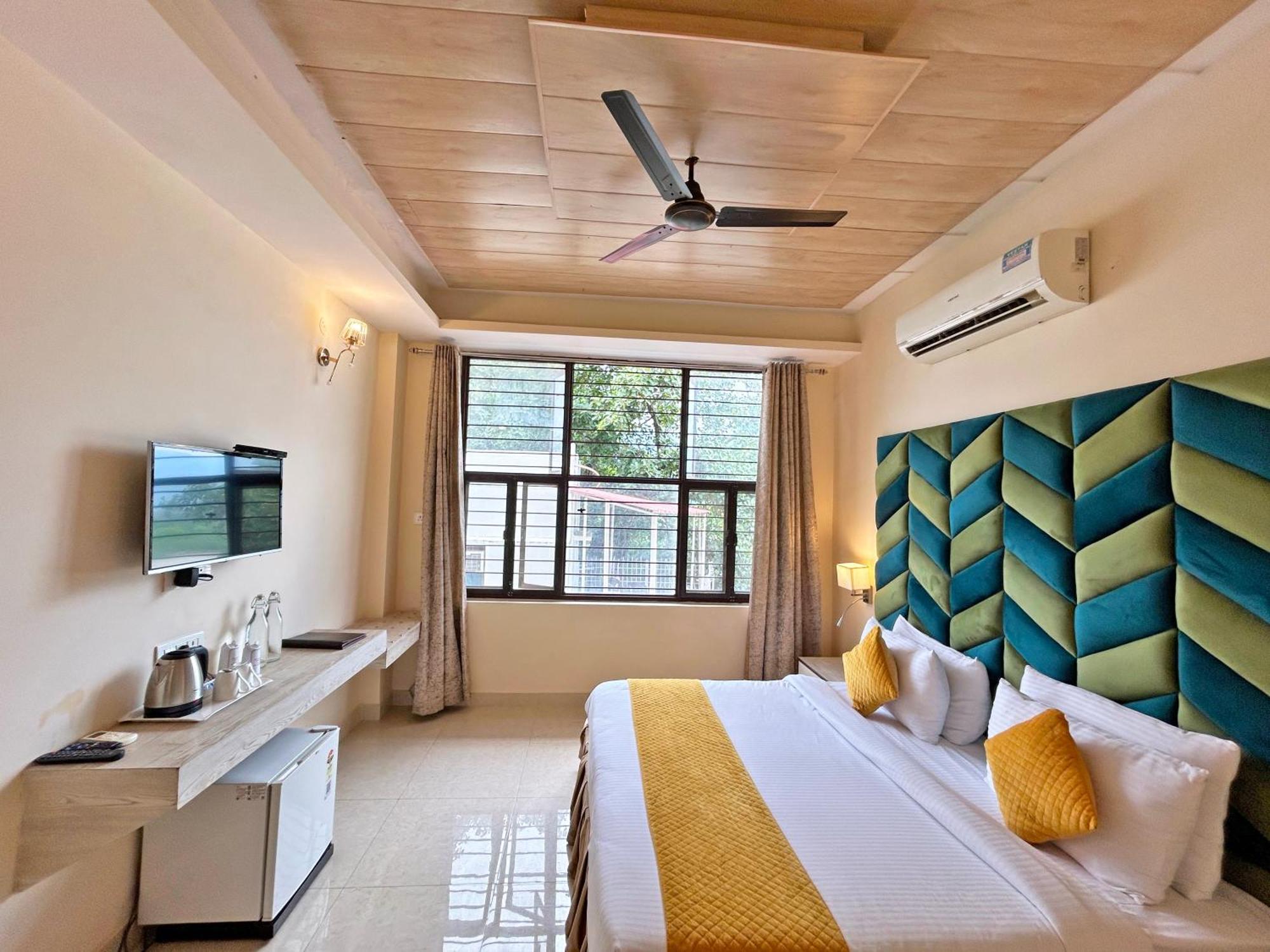 The Neeraj Naturecure On Ganga Rishīkesh Exterior foto